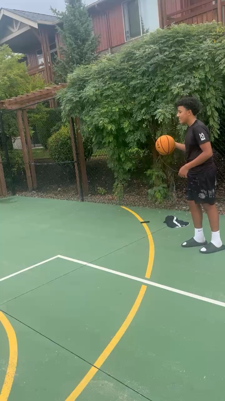 Can you dunk on this hoop