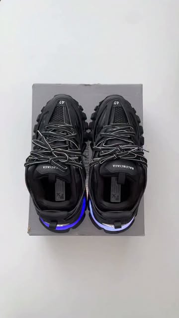 Black LED sneakers🖤🖤#sneakers #mensfashion #fyp #viral #luxurylifestyle
