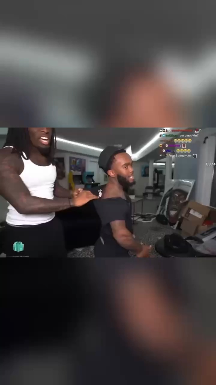 A video of clipping Kai cenat and he’s dad