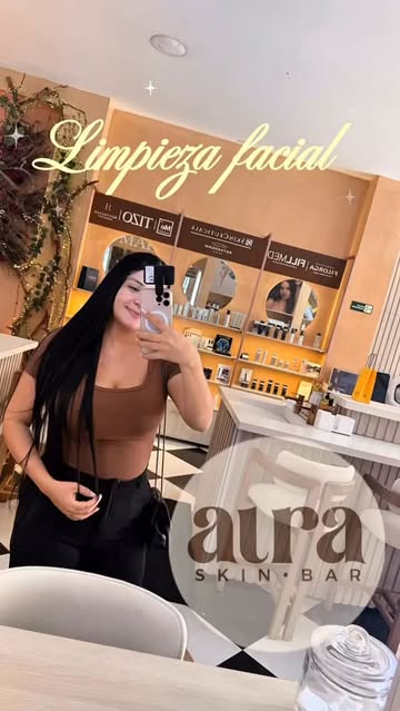 Mi piel en las mejores manos ✨👏🏻 Fui a conocer @auraskinbar.co y quedé completamente enamorada, desde su atención,...