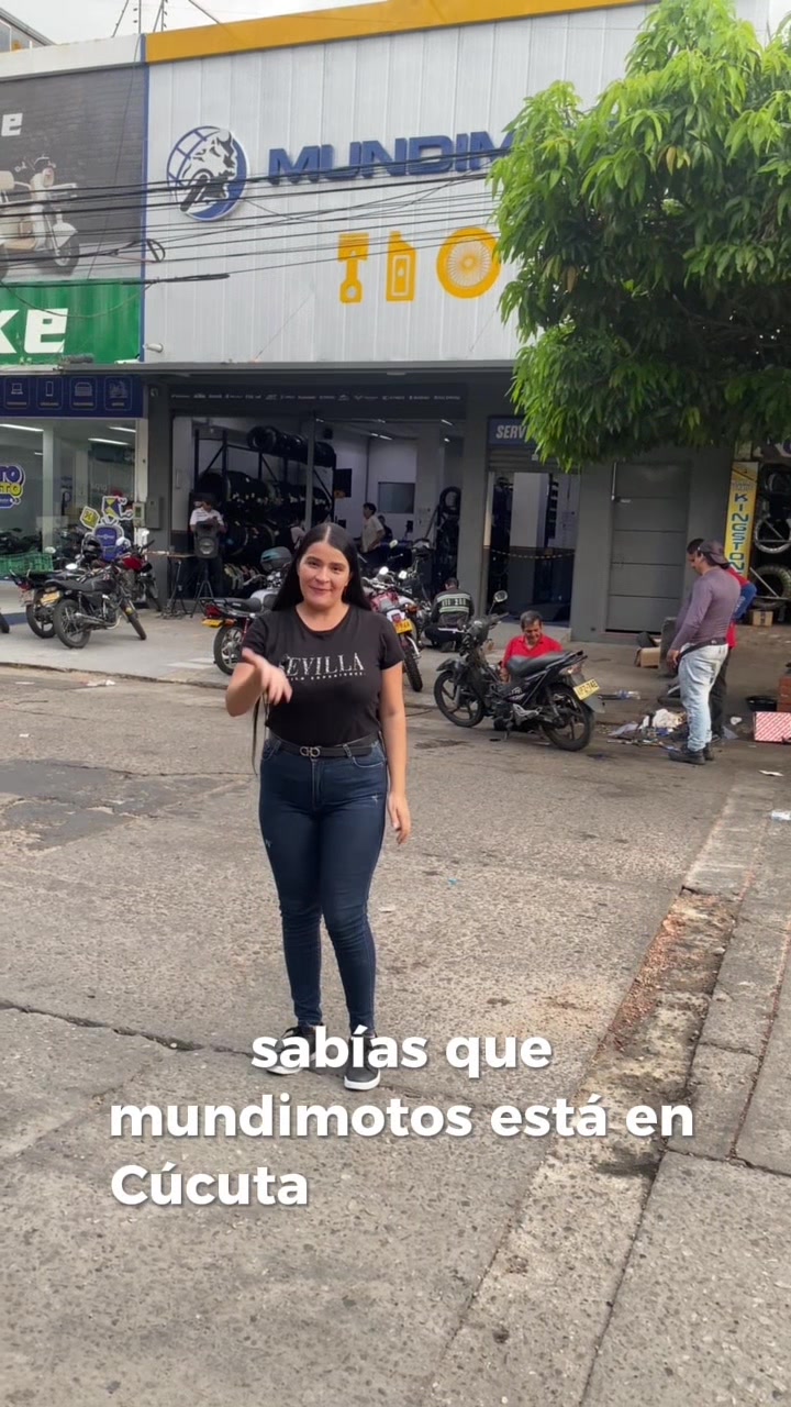 @Mundimotos Colombia Vine a conocer Mundimotos aquí en Cúcuta y quedé sorprendida Tienen de todo para los motociclist...