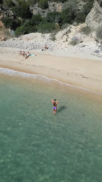 Must-visit in Portugal 😍🌊 Park your car or scooter in Estrada da Praia do Ribeiro do Cavalo, put on a sturdy pair o...