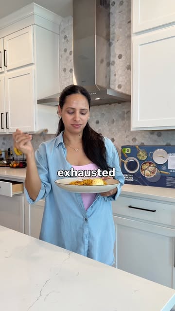 When life gets chaotic, cooking is usually the first thing I want to skip 🙃 But these pans make getting dinner on th...