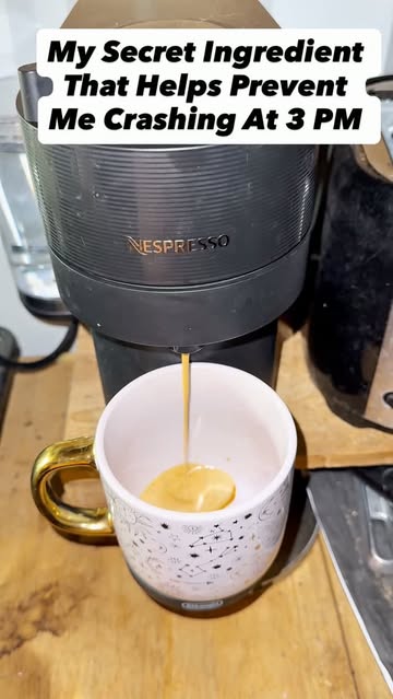 If you love caffeinated, self care, mornings but don’t want to crash at 3 PM you’ve got to try this creamy, pretty, p...