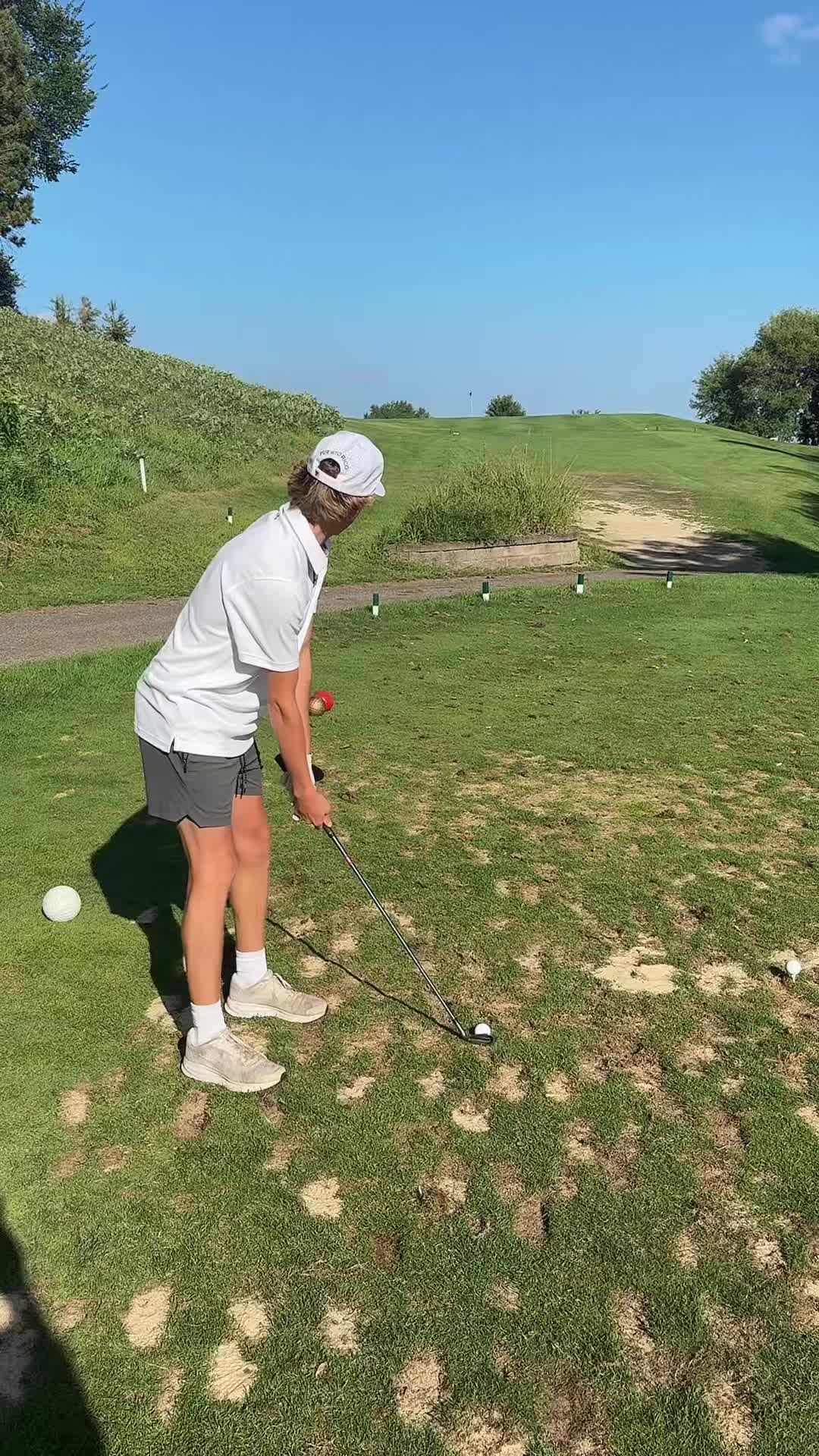 Finally got the chance to play with LeBron. Got a birdie thanks to the words of encouragement 🙌 #golf #lebron #tikto...