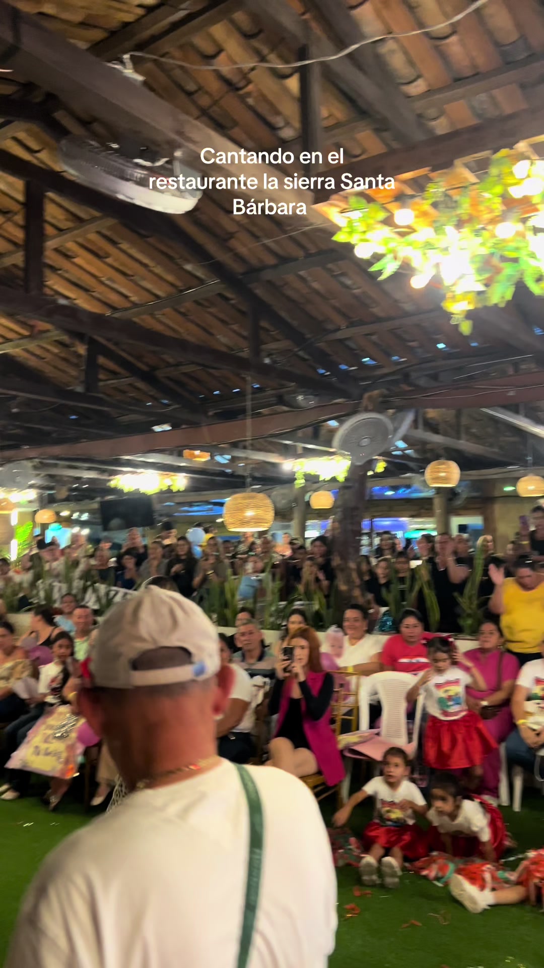 Gracias Santa Bárbara, por sus aplausos y cantar cada canción conmigo.❤️ #santabarbara #honduras #parati #cantar