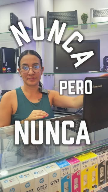 MOTIVO NÚMERO 1 De qué las bisagras de tu portátil se rompan 😭 Así que al momento de abrir y cerrar tu portátil hazl...