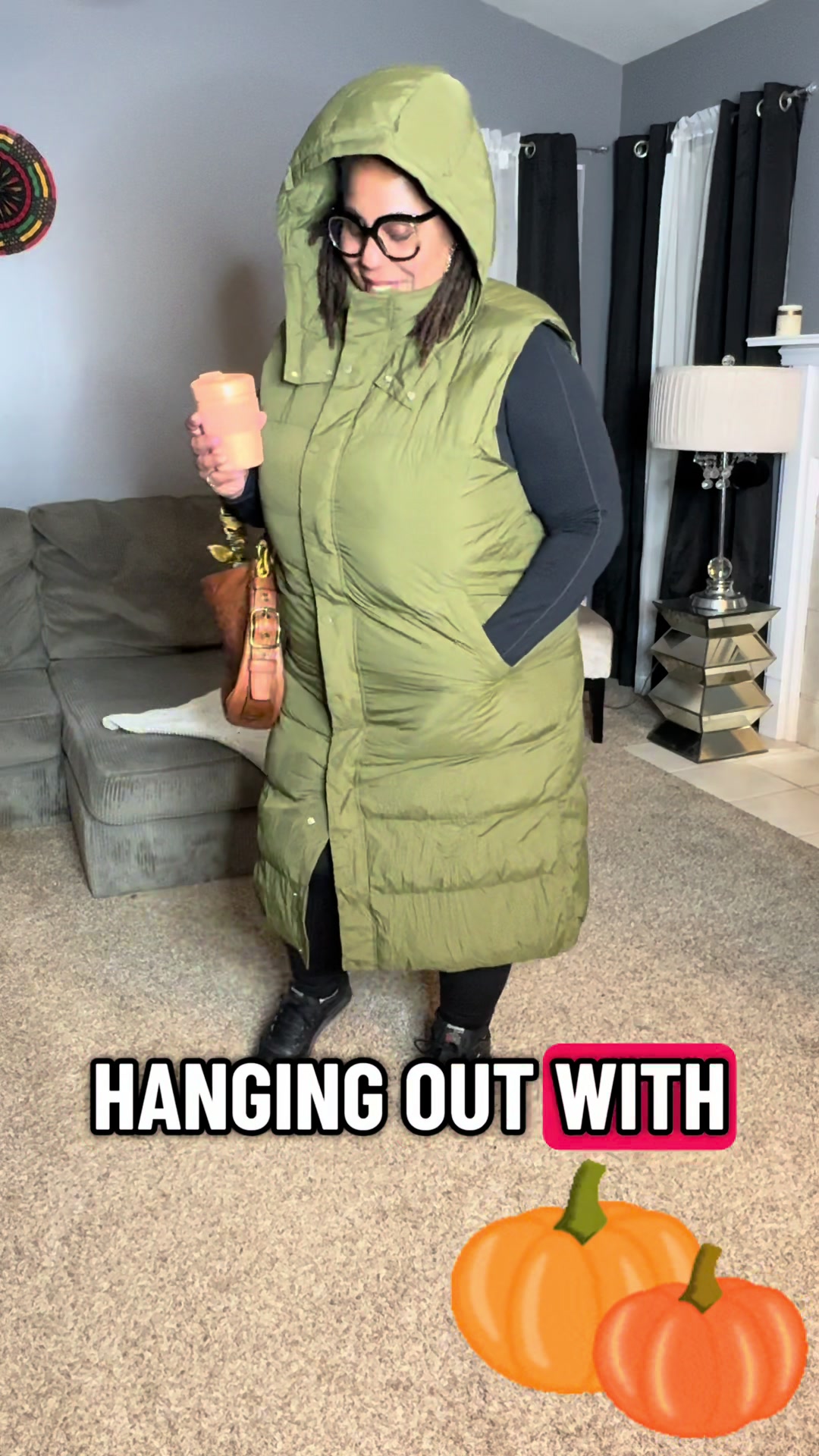 Loving this for all the fall festivities!! Women’s Long Puffer Vest Comes in multiple colors Goes up to a six XXL Mac...
