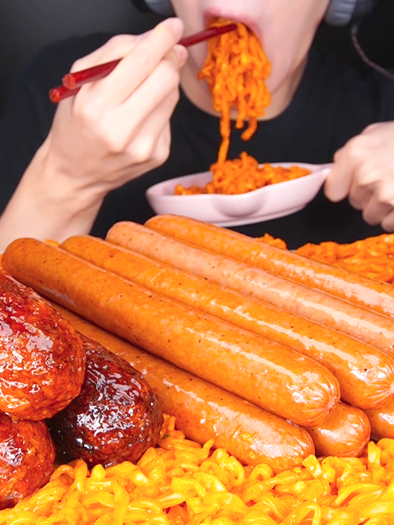 Full Video YouTube Jimmy ASMR, Jimmy Eats #eating #asmr #spicy #sausage #spam #corndog #cheesy #firenoodles #ソーセージ #プ...
