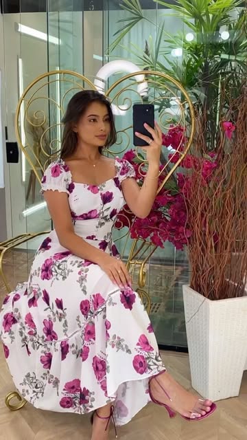 . •••LANÇAMENTO••• Um belo vestido elegante e querido por todas. 🌺✨💖 ________________________________ . Look: @must...