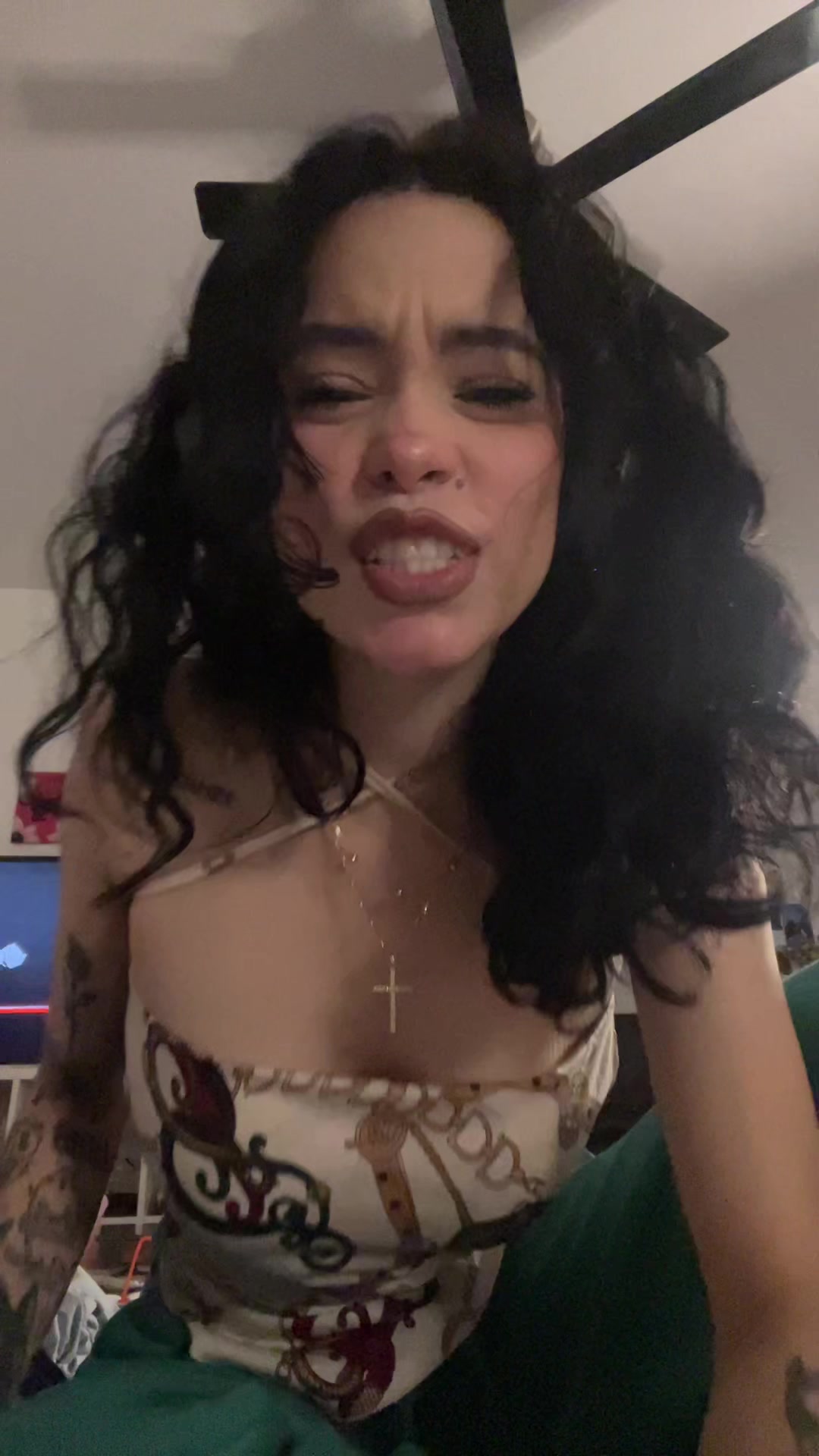 😩