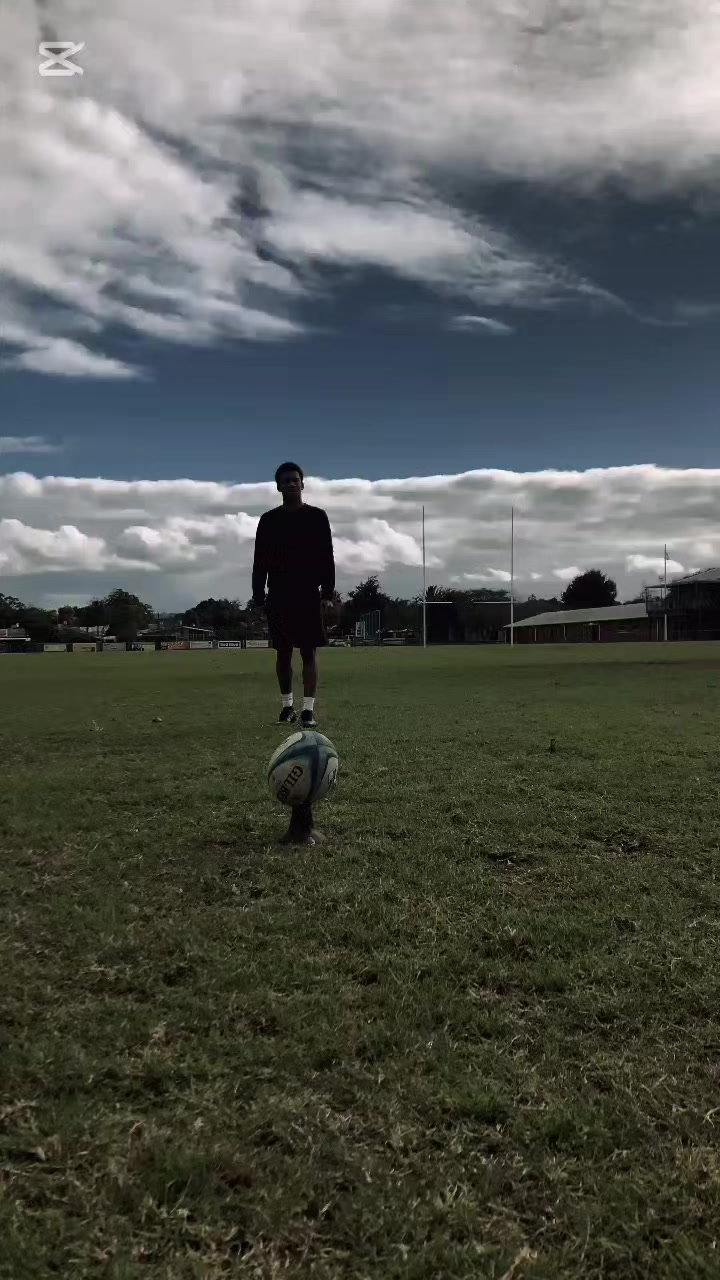 simple.🦦 #CapCut #fyp #kicks #jesuslovesyou #rugbybricks