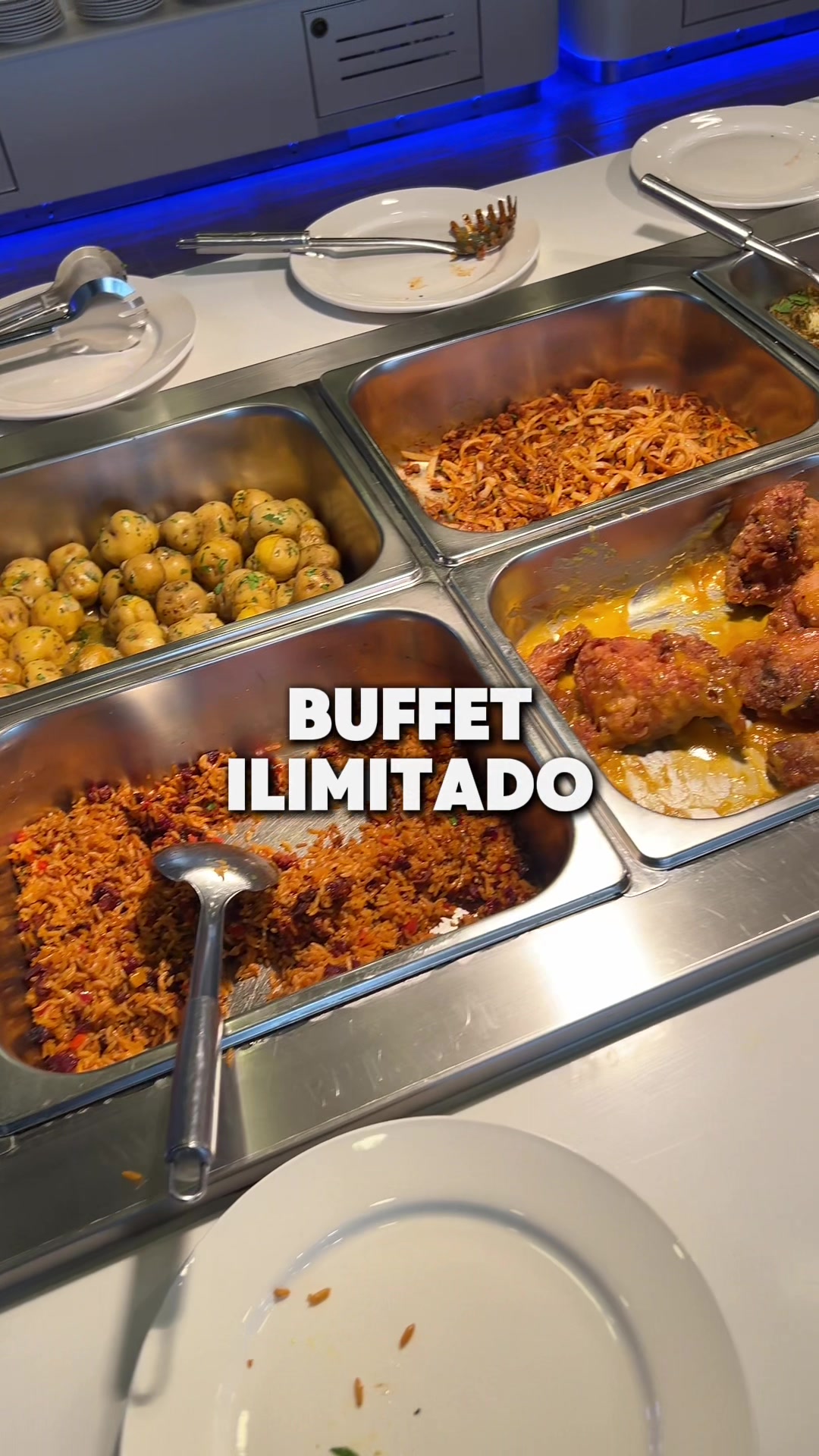 Nuevo Buffet Ilimitado en la Joya Tienes que probar el sushi, xq está de locos 🤤 @Family Buffet #buffet #buffetilimi...