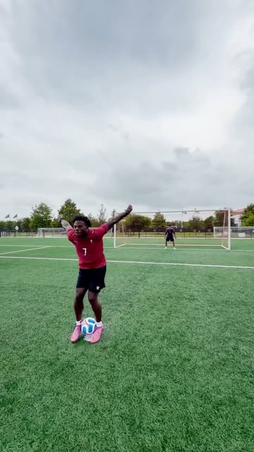 IMPOSSIBLE PENALTY ⚽️😱 #ishowspeed