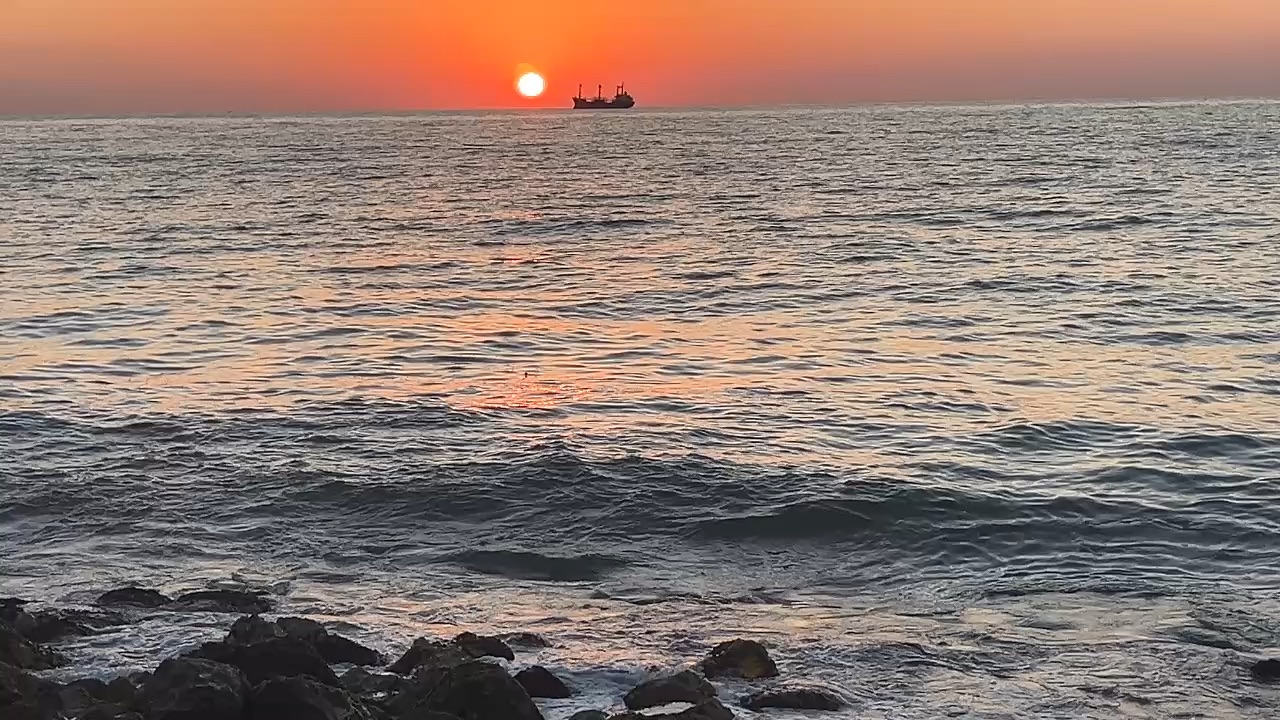 Capturing sunset