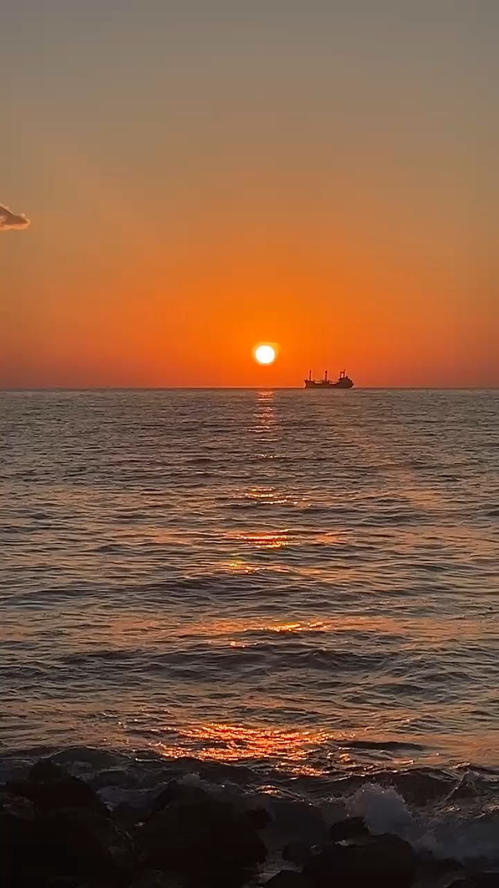 Capturing sunset