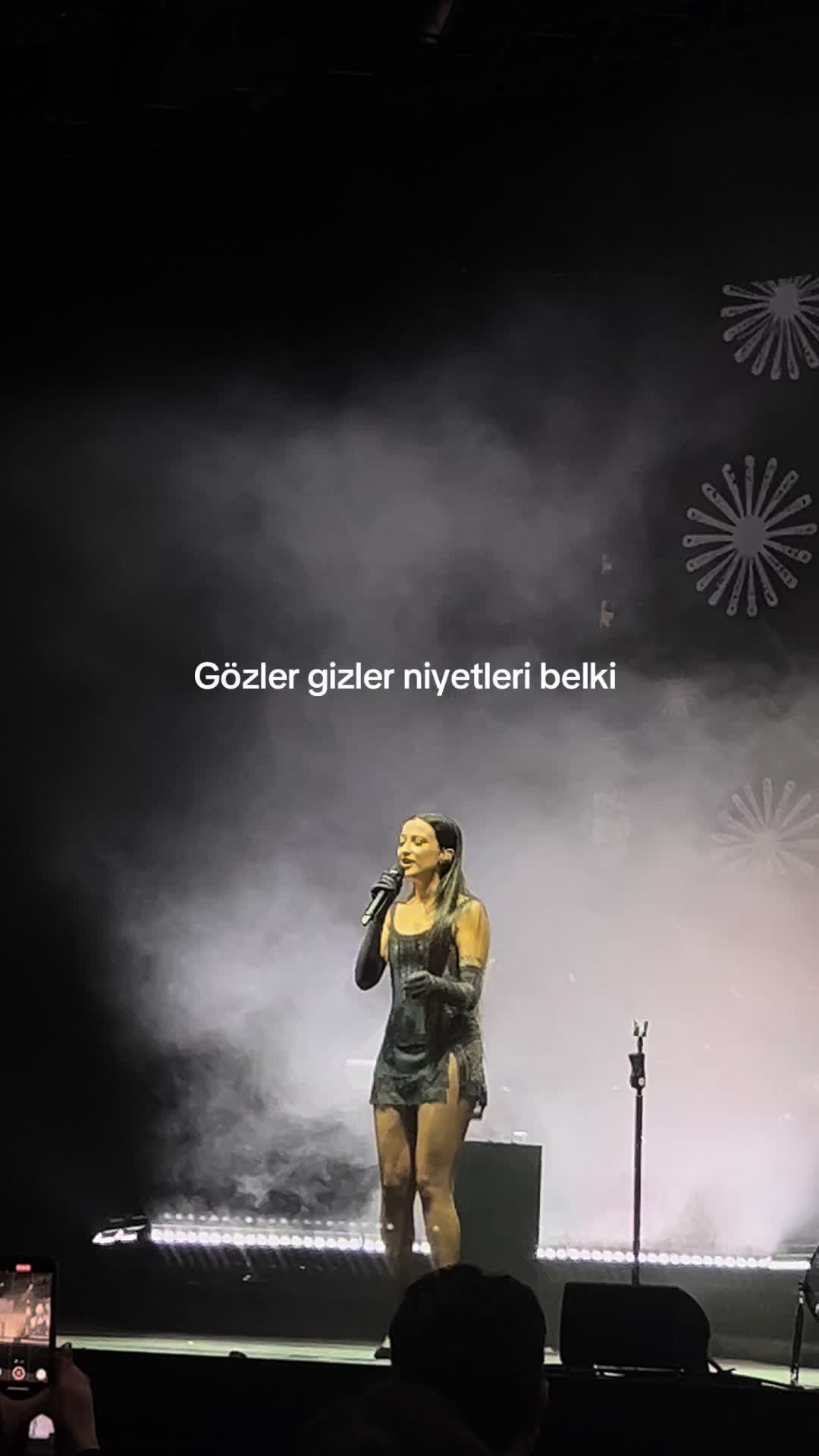 Gözler gizler niyetleri belkiii #fyp #viral_video #sadstory #sad #kesfetteyiz #melikeşahin #spotify #spotifyplaylist...