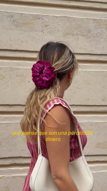 Episodio I: 🌸 y 🌸 y amor propio 💖. Porque una flor no solo nos recuerda cuando nos mimamos o nos miman, sino que t...