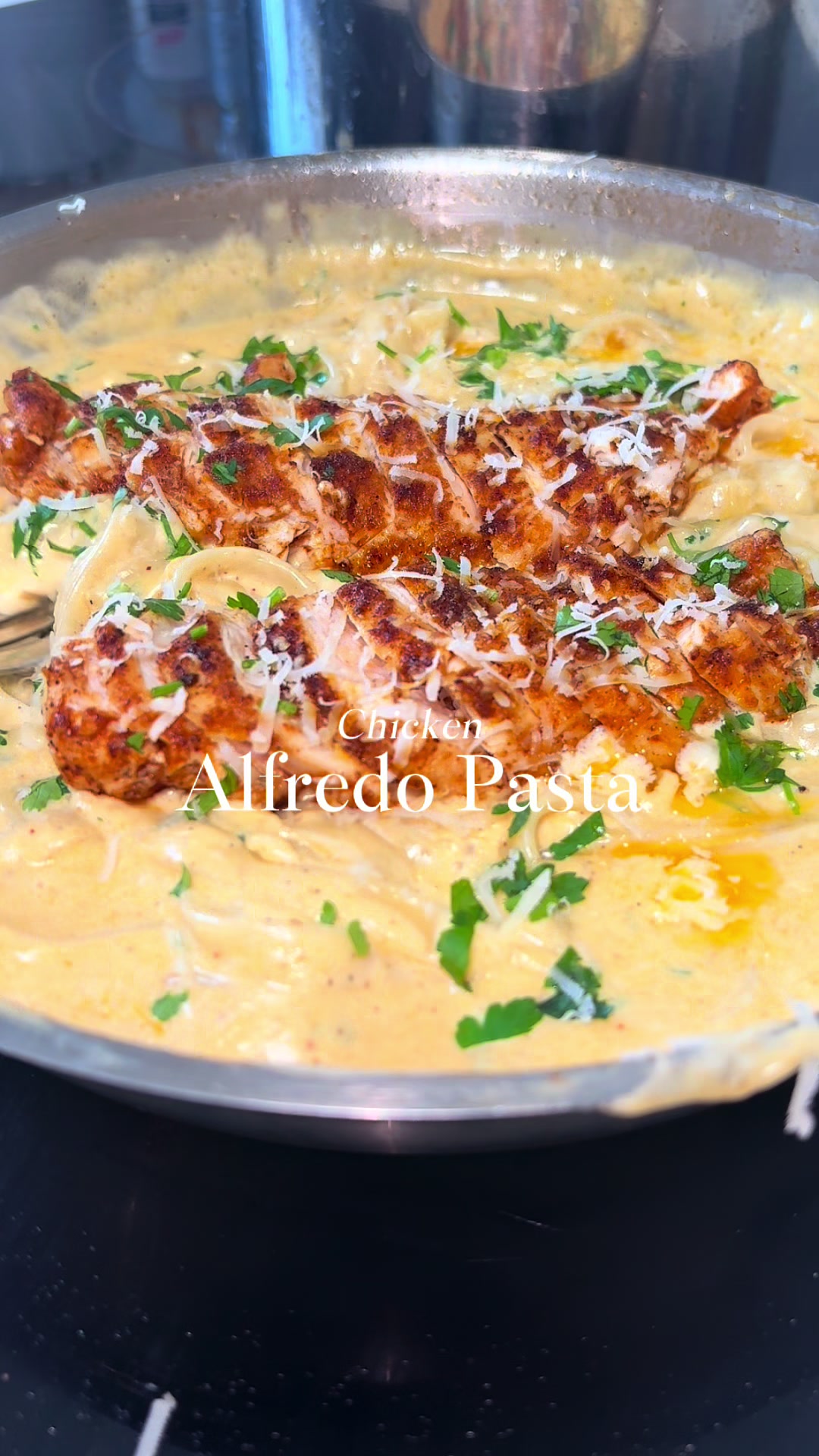 Creamy Chicken Alfredo Pasta 🍝🤤 #pasta #easyrecipes #foodtiktok #fyp #dinnerideas #cooking #CapCut