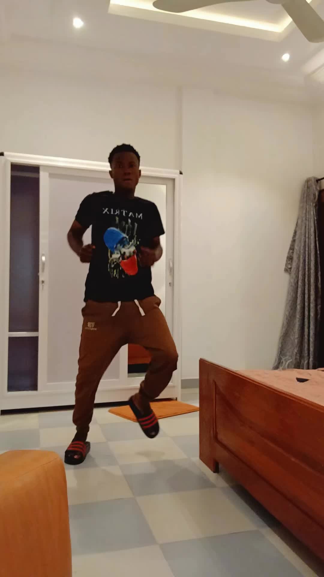 #akamole