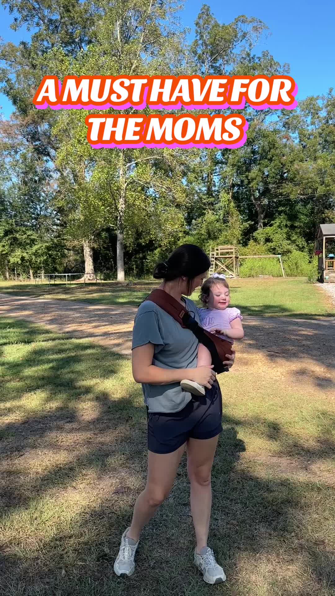 My toddler is either on the run or super clingy. There’s no in between. The @Bambora sling is a game changer for me �...