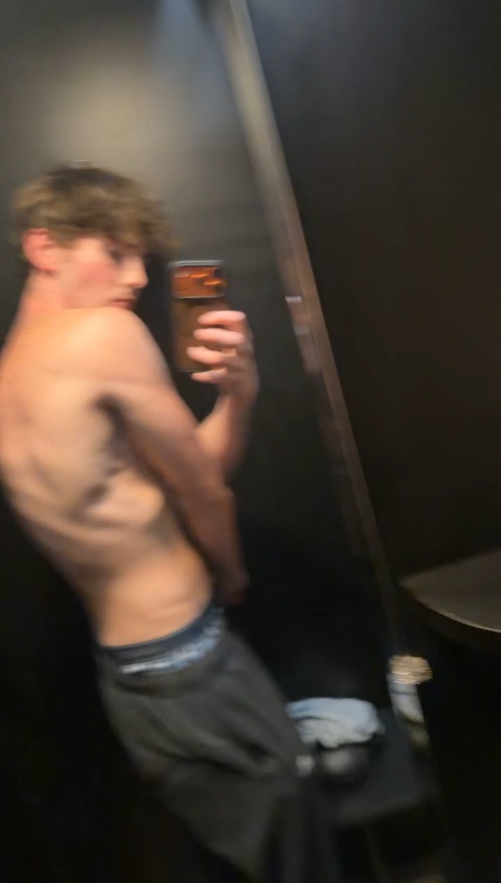 Flexing in gym