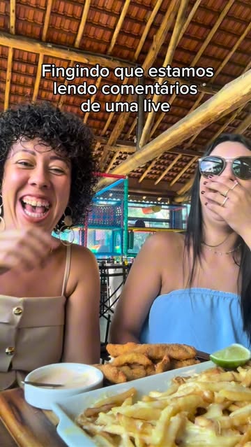 Fingindo que estamos lendo comentários de uma live. #trend #foryou #videosviral #live