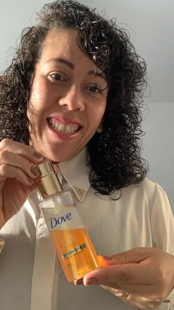 Se arrume comigo para treinar em casa!! Bond é @dovebrasil e agora é meu pré- treino capilar favorito. #dovecabelo #m...