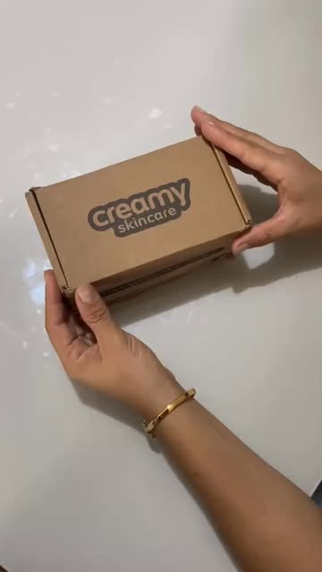 Recebido que faz o coração de uma skincare lover bater mais forte 💙✨ Hoje chegou aqui em casa minha caixinha da Crea...