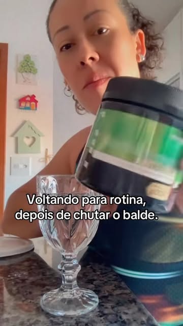 ✨ Voltando para a rotina depois de dar aquela escapadinha? Essas são as 5 coisas que sempre me ajudam a retomar o foc...
