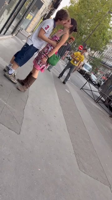 Que nombre le ponemos a este beso?