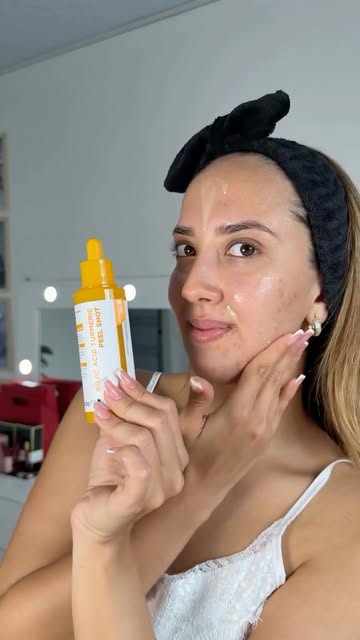 ✨ Piel luminosa y pigmentación bajo control 💛 Con cúrcuma, vitamina C y el Peel Shot de medicube. ¡Glow que se nota!...