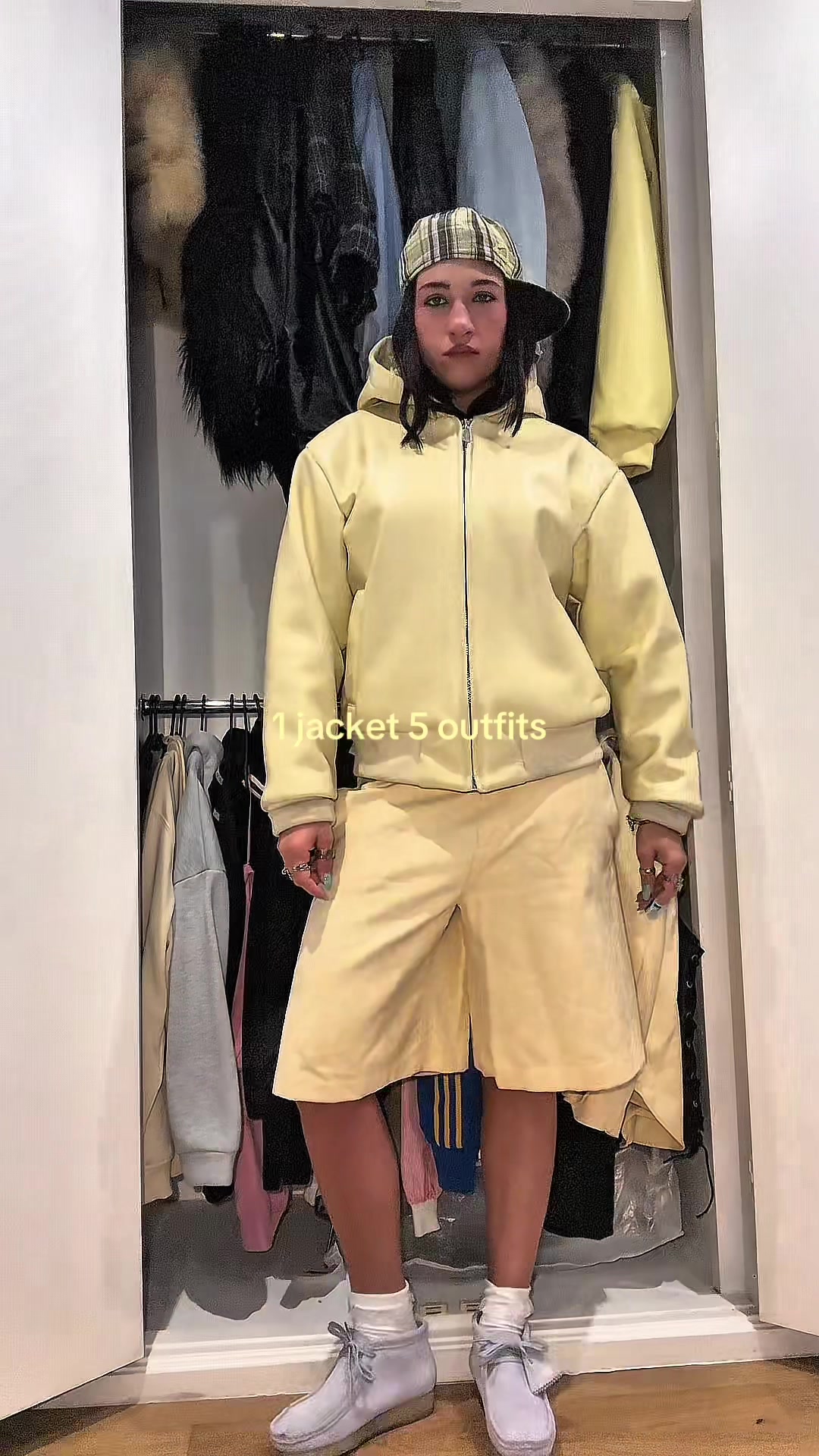 1 yellow jacket 5 fits🫡 #OOTD #streetwear #yellowjacket #fashiontiktok #clothingbrand