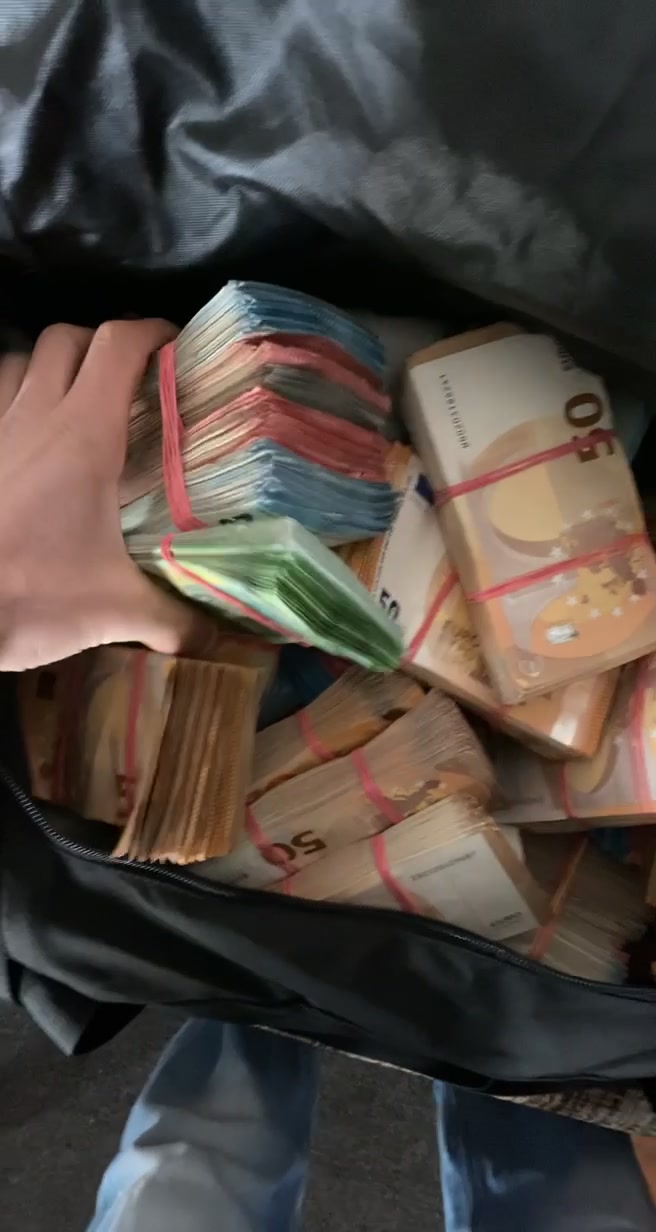 #rich #audi #geldverdienen #fy #viralvideos