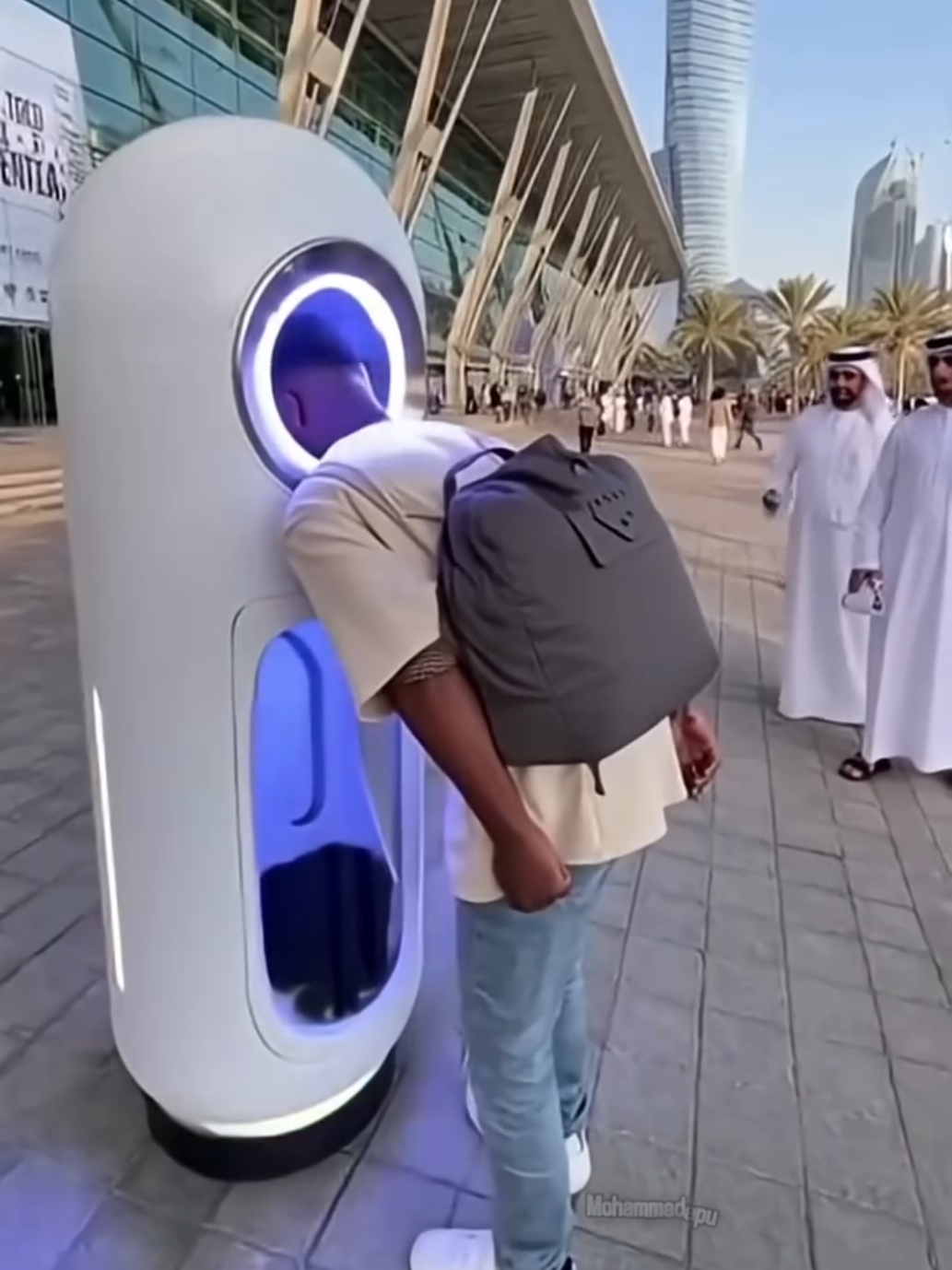 Dubai’s Newest AI Barber Pod Will Shock You 😲AI Haircut Machine 3.0 ✂️ Dubai’s Future Is Here #Foryou #fyp #dubai #t...