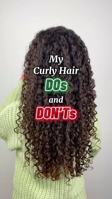 Taking care of your curly hair can be so confusing, especially at the start! Here are some helpful do’s and don’ts to...