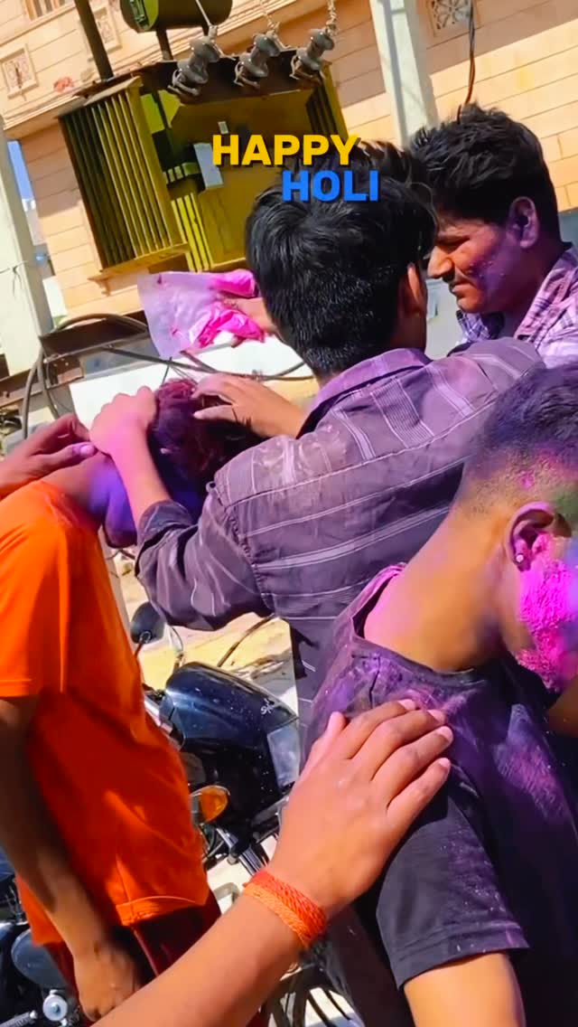 Happy holi⚜️💝