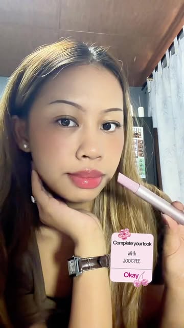 Get the ultimate glossy pout with Joocyee in shade Peach Dew! 🍑✨ #joocyee #lipglossaddict