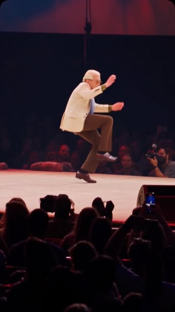 They told Dale it was a dance battle. Dale thought it was a job interview. 😐 Zero expression. Full commitment. 💃 Or...