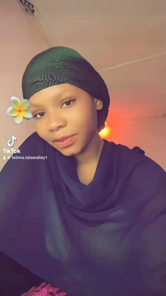 Find girl ❤️ eyes