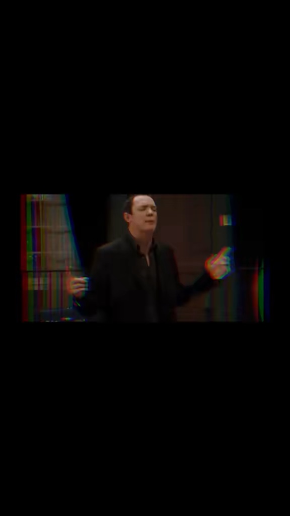 Entertainment clip