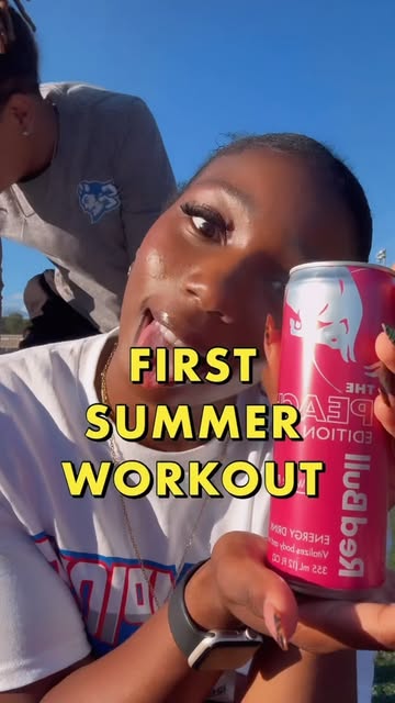 Summer training never felt better🌟 • • • #explore #collegeathletes #trackandfield #summerworkouts #triplejumper