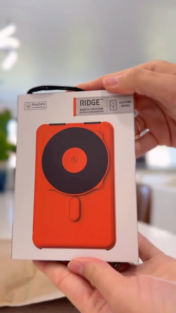 Another unboxing… but this one is definitely going straight into my bag 😂🔋 I tested this @ridge power bank with dif...