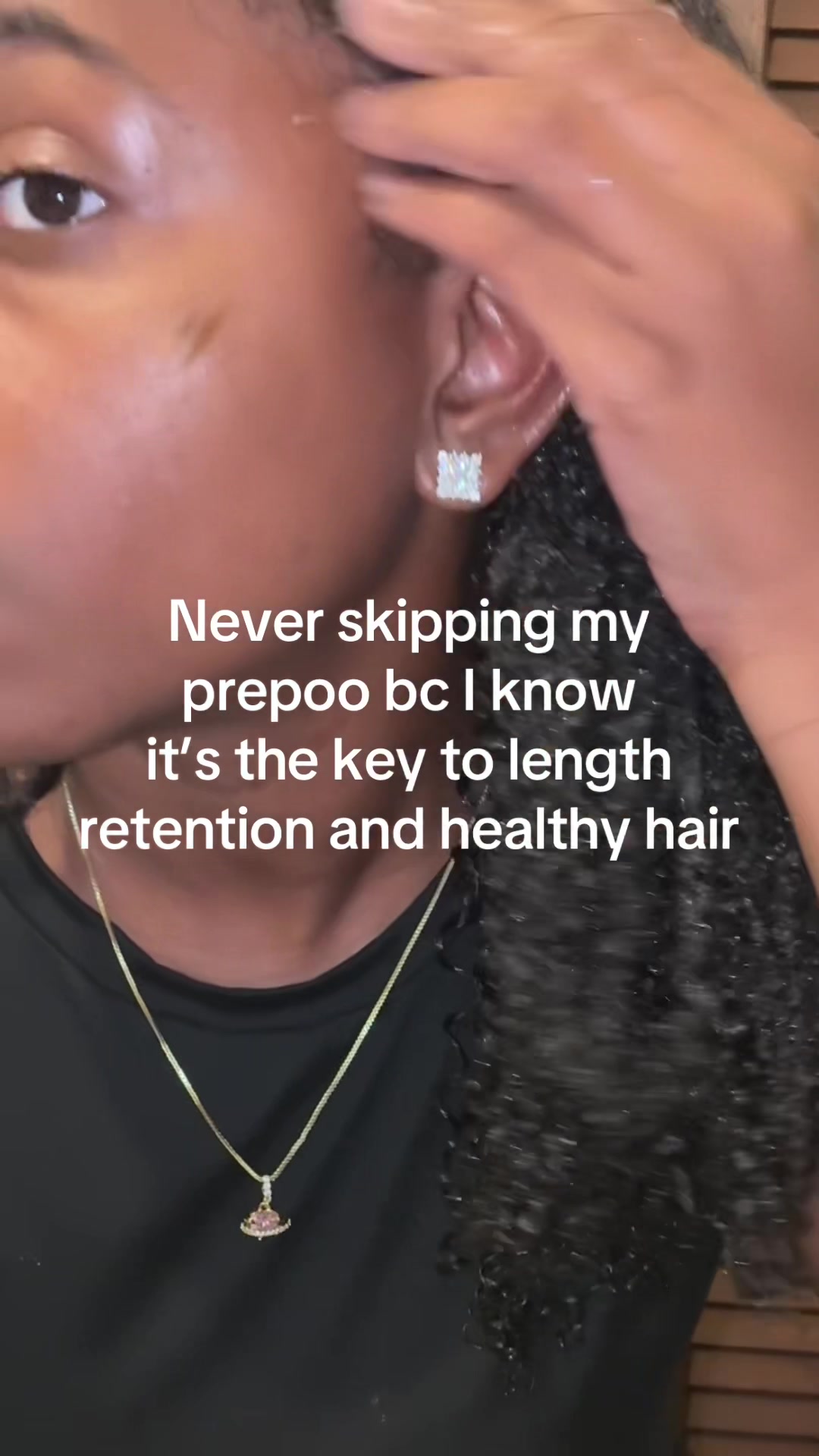 I finally tried the aloe and coconut water prepoo from @African Pride and it’s sooo worth the hype #naturalhair #type...