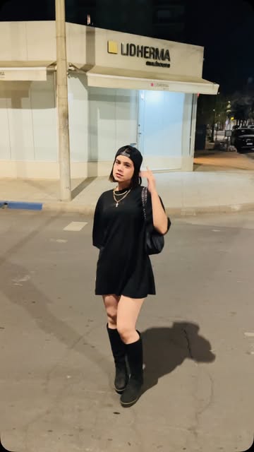 salir fachera > salir femenina