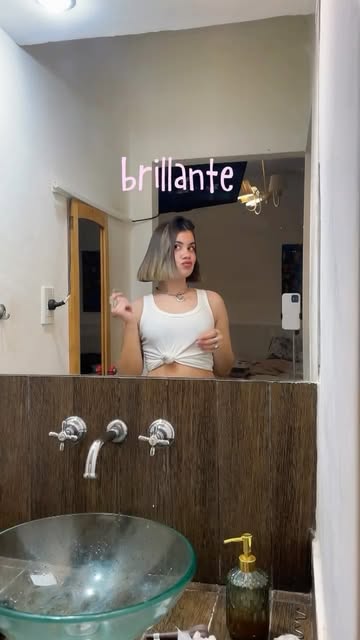 ✨ Pelo sano + brillo extremo = obsesionada. @alisadossantarosa 💖