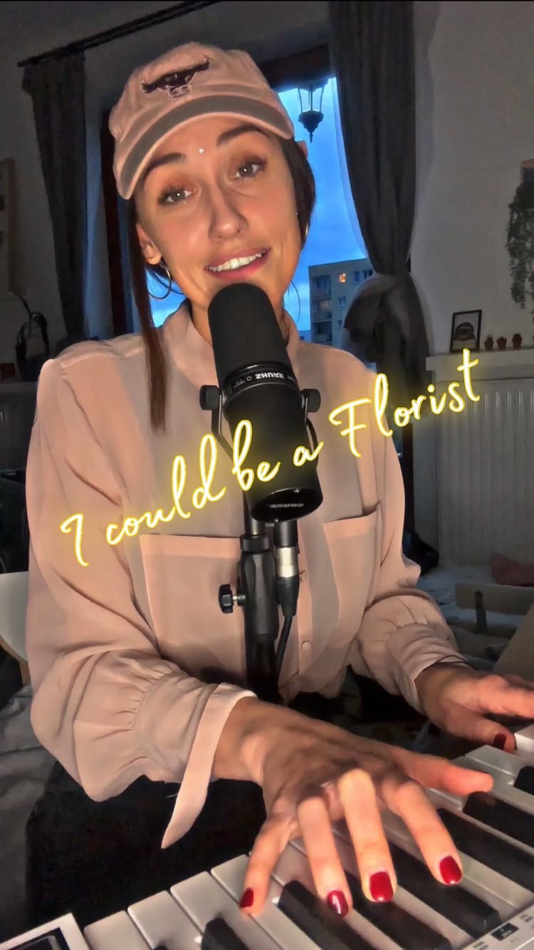 🌷🌸🌼 @oliviadeano #icouldbeaflorist #oliviadean #cover #piano #acoustic #singing