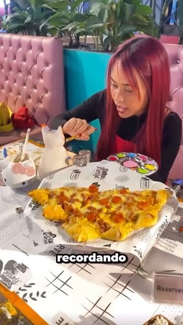 Disfruta una experiencia de arte, creatividad y deliciosa comida en Medellín🤩 Sal de la rutina y despeja tu mente en...