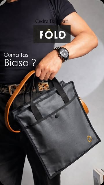 Cuma tas biasa ? Tapi setelah tau ceritanya, ternyata lebih dari itu. Cedra Bag dari FÖLD dibuat dari upcycled blinds...