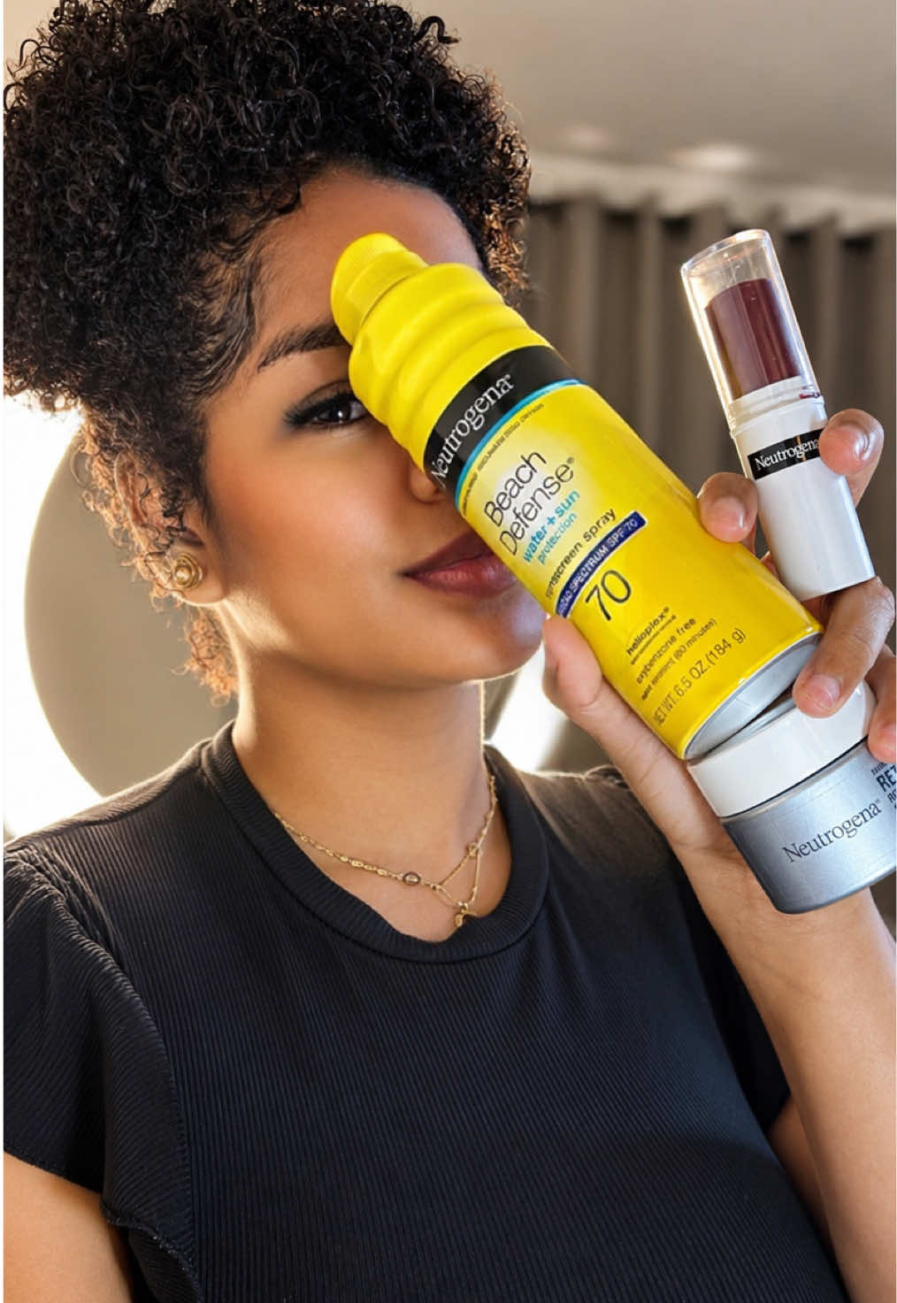 #AD Skincare que rinde conmigo 💛✨ Durante el día protejo mi piel con Beach Defense SPF 70 Spray, le doy un toque de...
